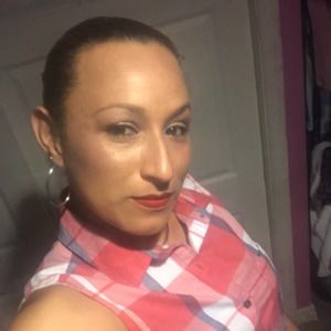 Meet your Posher, Iris